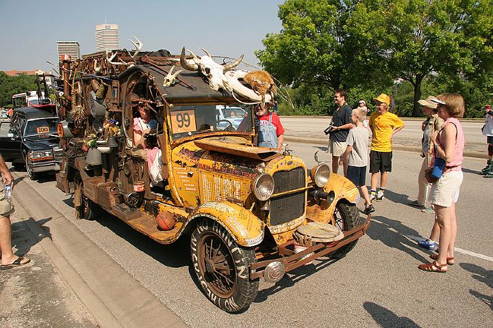 h20070511_ArtCarParade1 027 